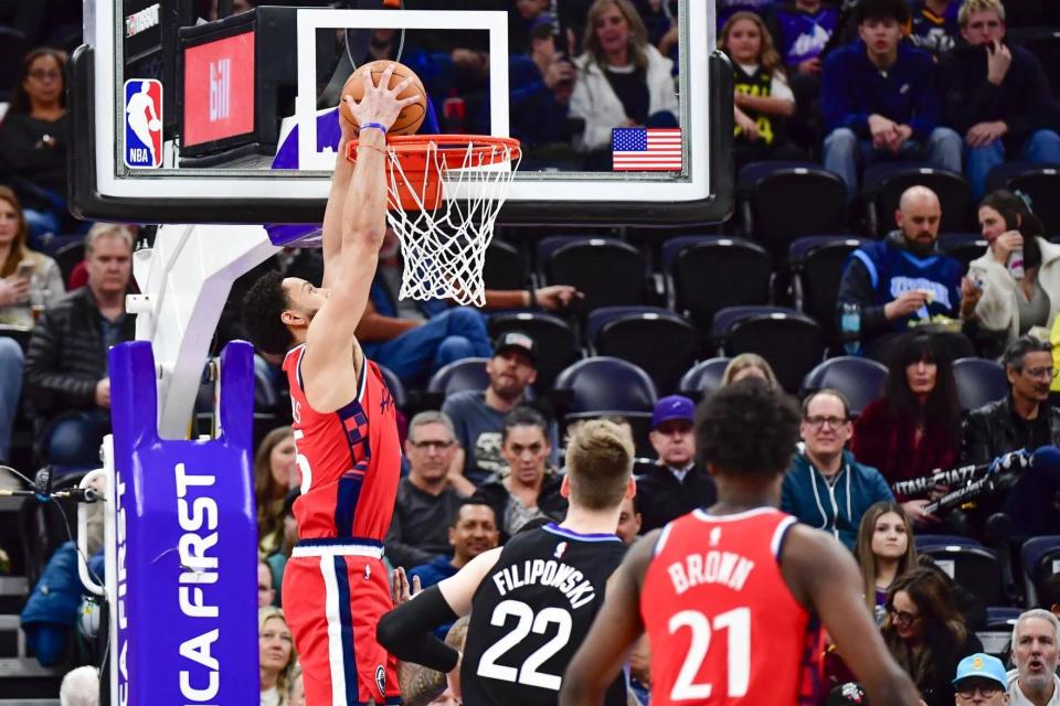 关于快船队惨败后更衣室爆发冲突，主帅回应，时间威望研究其实.的信息